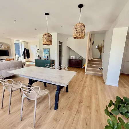 Maison De Famille Avec Piscine